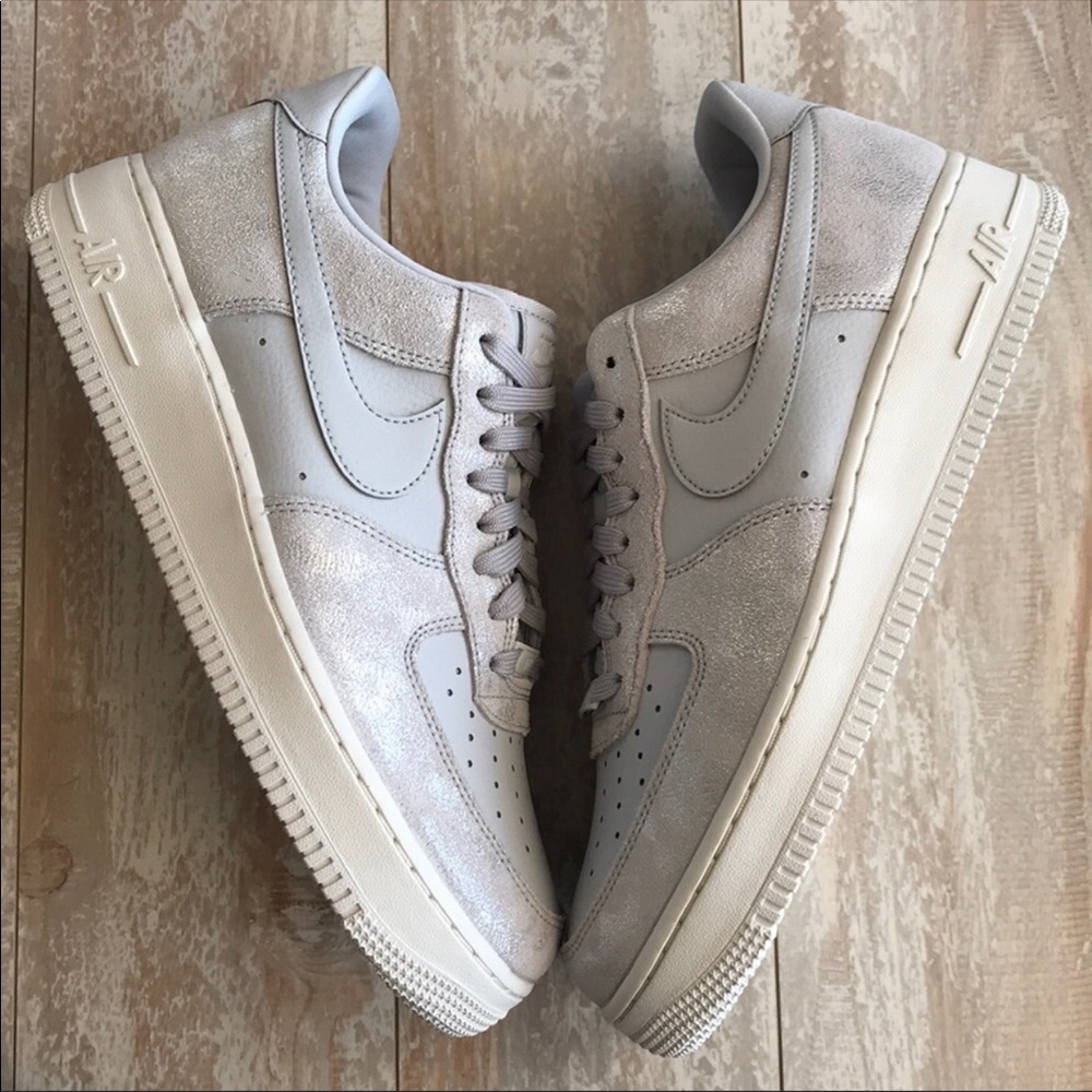 NWT Nike Air Force 1 Premium Platinum - Picture 5 of 7